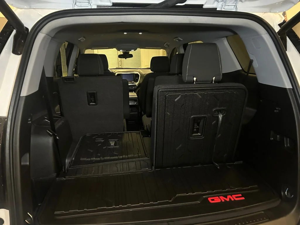 Used 2021 Summit White GMC SLE image 20