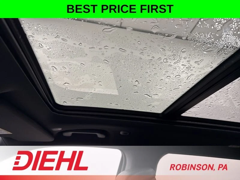 New 2026 Bright White Clear-Coat Exterior Paint Jeep Limited Altitude image 39