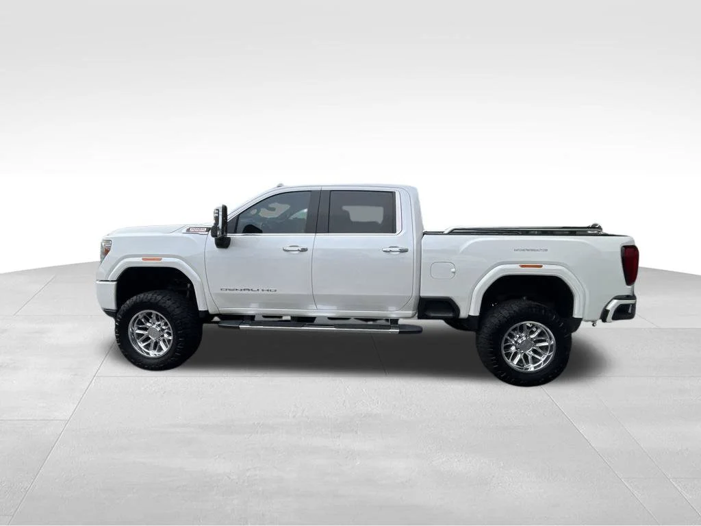 Used 2020 White GMC Denali image 8