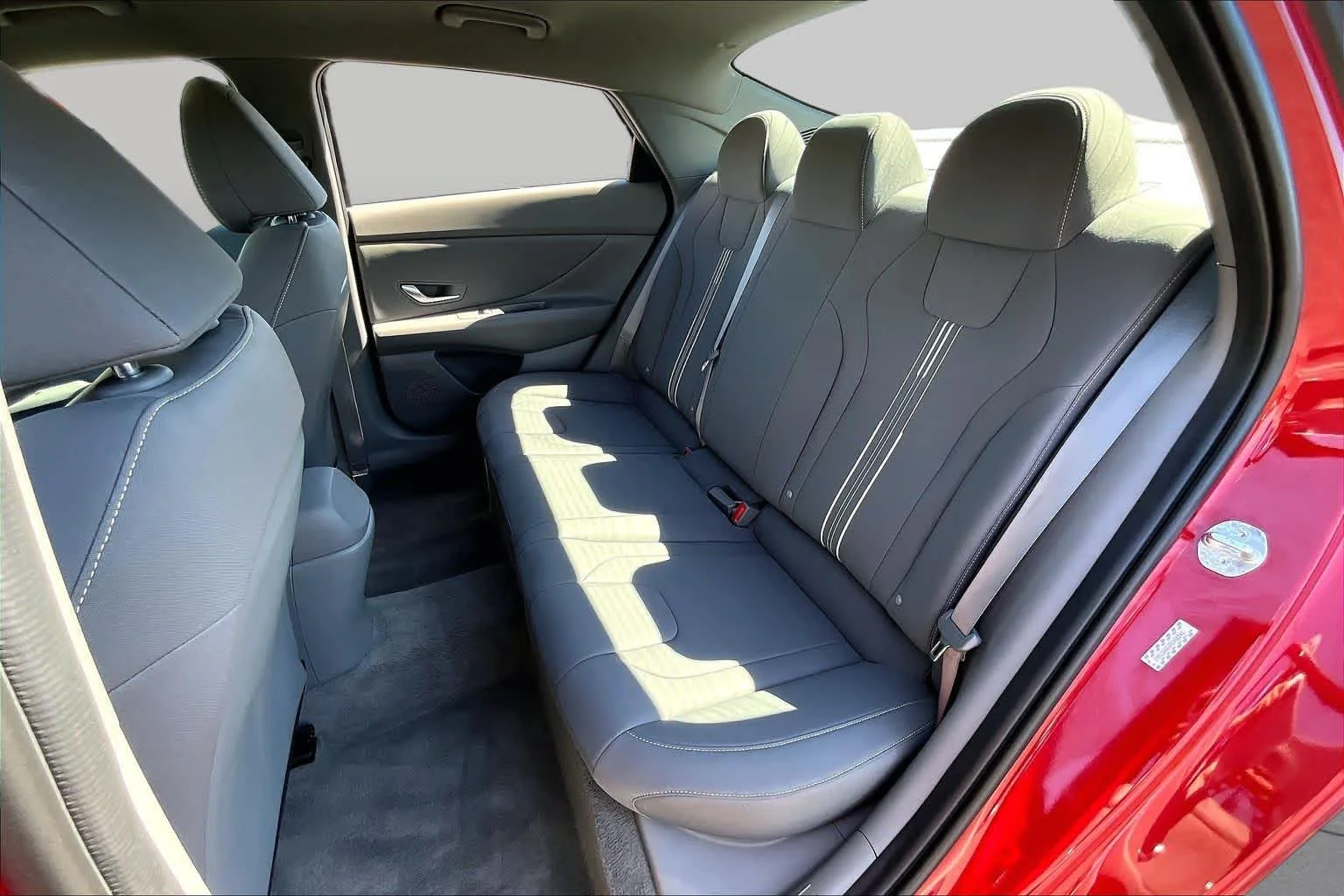 Used 2023 Scarlet Red Pearl Hyundai SEL image 19