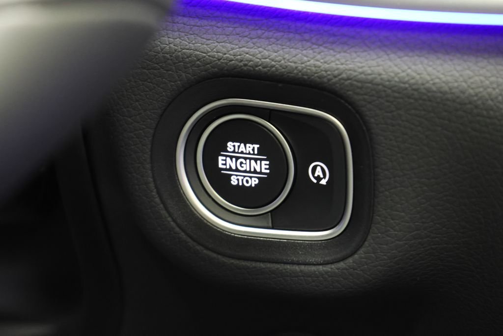 New 2026 MANUFAKTUR Moonlight White Magno Mercedes-Benz GLE 350 image 24