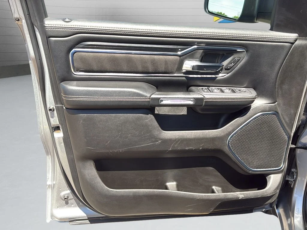 Used 2024 Silver Ram Laramie image 15