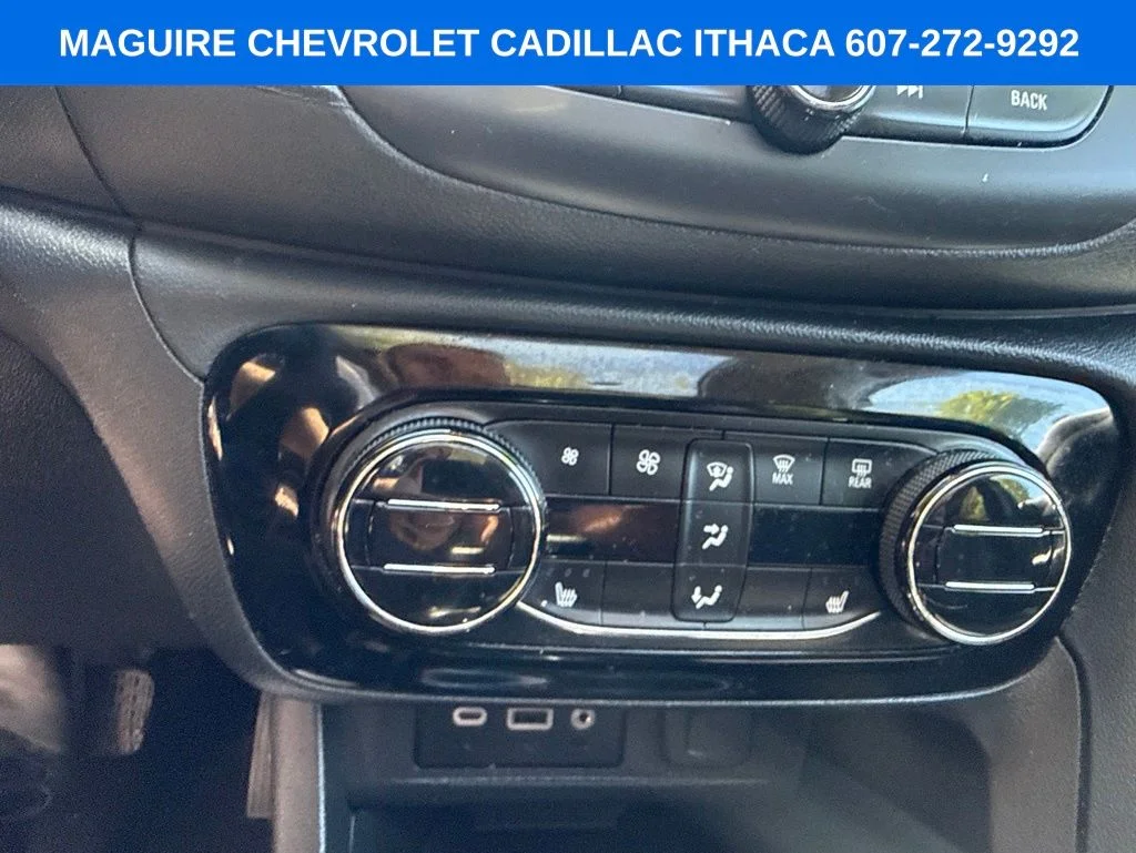 Used 2023 Black Buick Select image 19