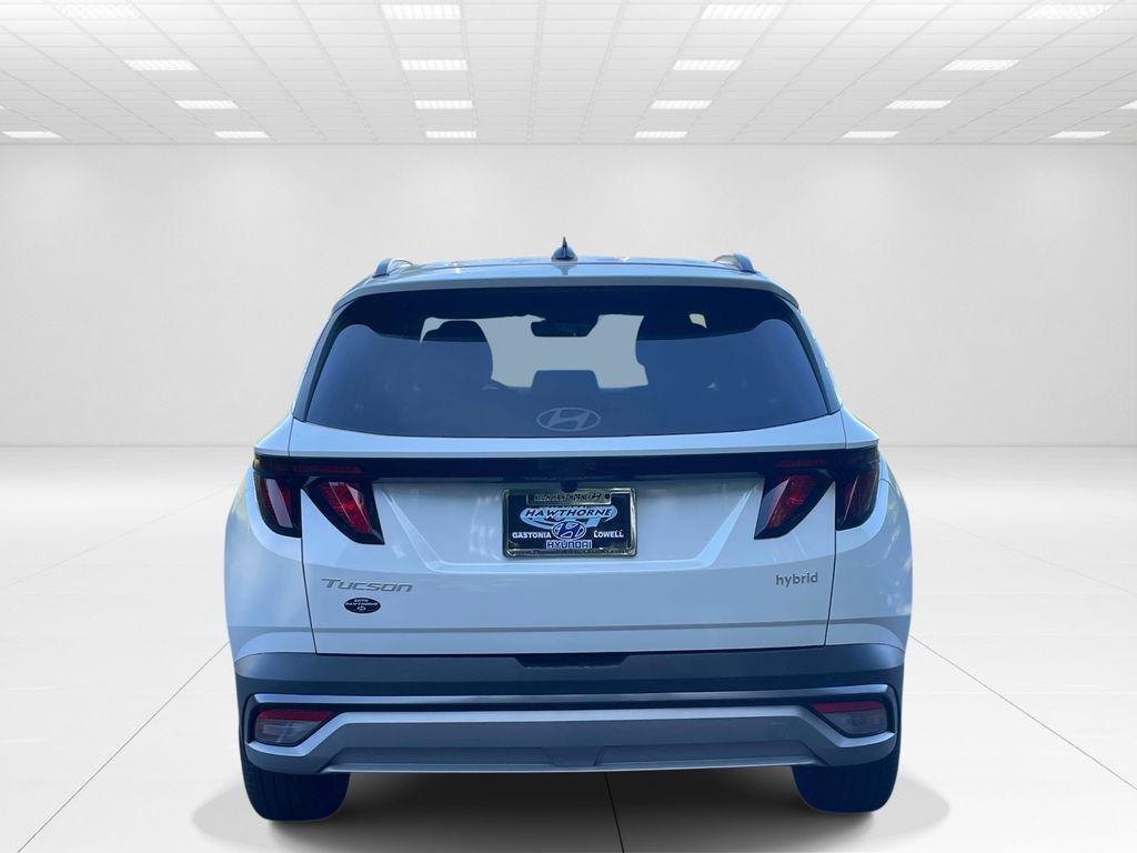New 2026 White Hyundai SEL FWD image 6