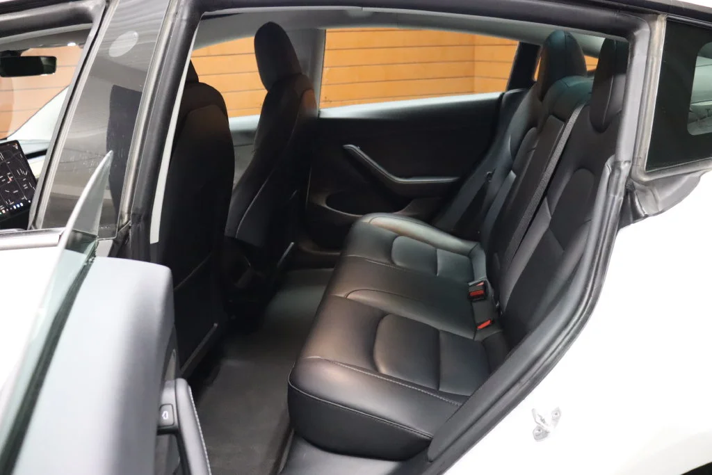 Used 2022 Pearl White Multi-Coat Tesla Long Range image 34