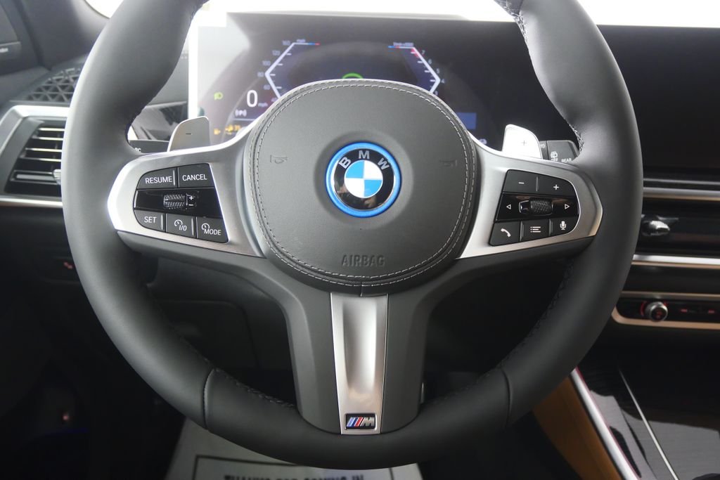New 2026 Carbon Black Metallic BMW xDrive50e image 19