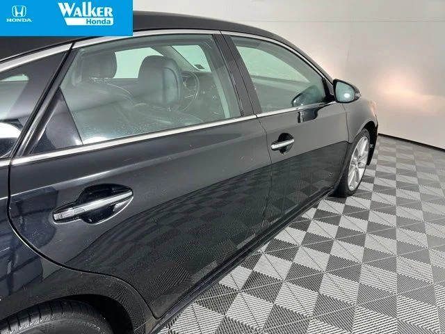 Used 2014 Attitude Black Toyota XLE Touring image 11