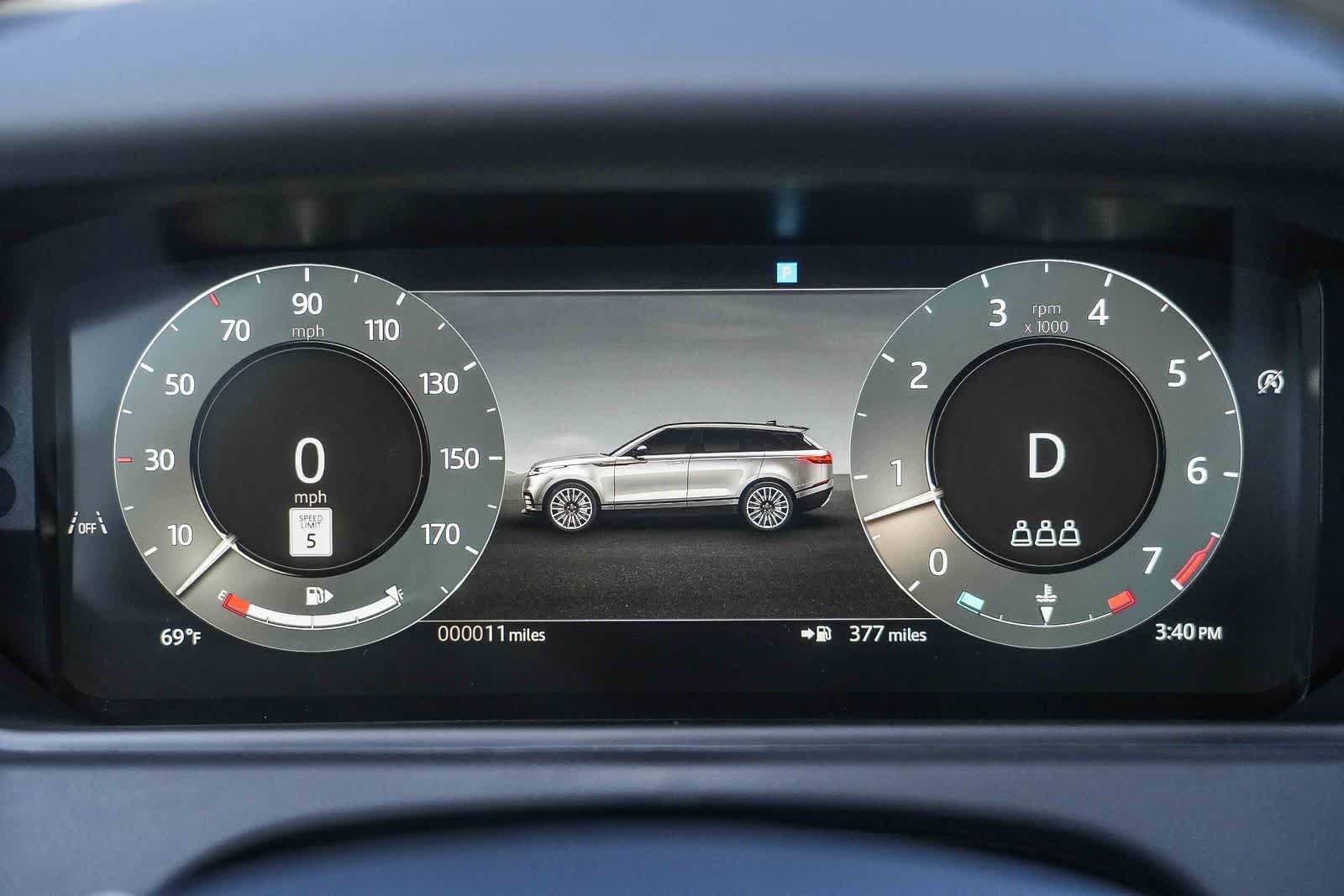 New 2026 Santorini Black Land Rover Dynamic SE image 23