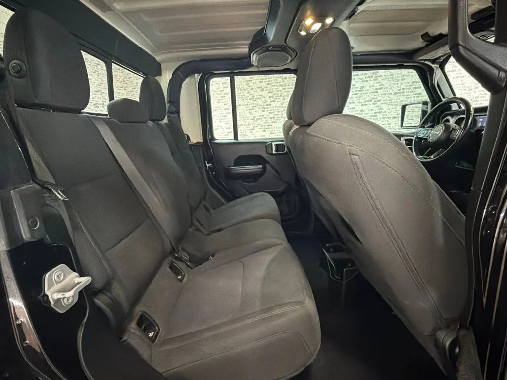 Used 2020 Black Clearcoat Jeep Sport image 12