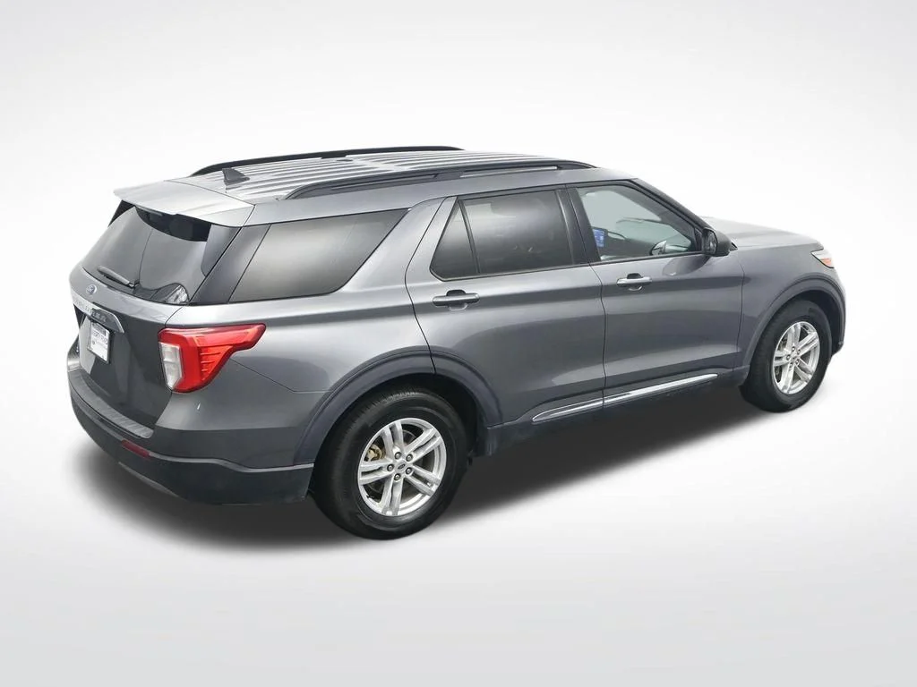 Used 2022 Carbonized Gray Metallic Ford XLT image 28