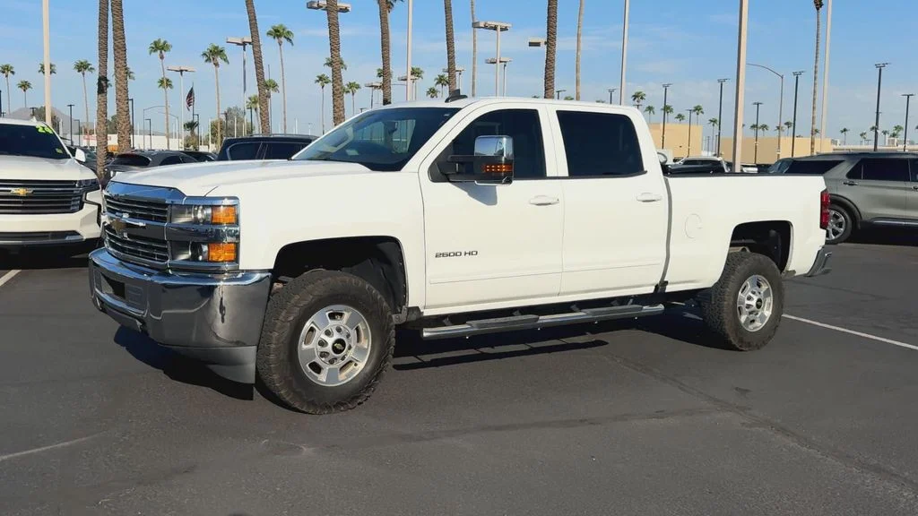 Used 2017 White Chevrolet LT image 8