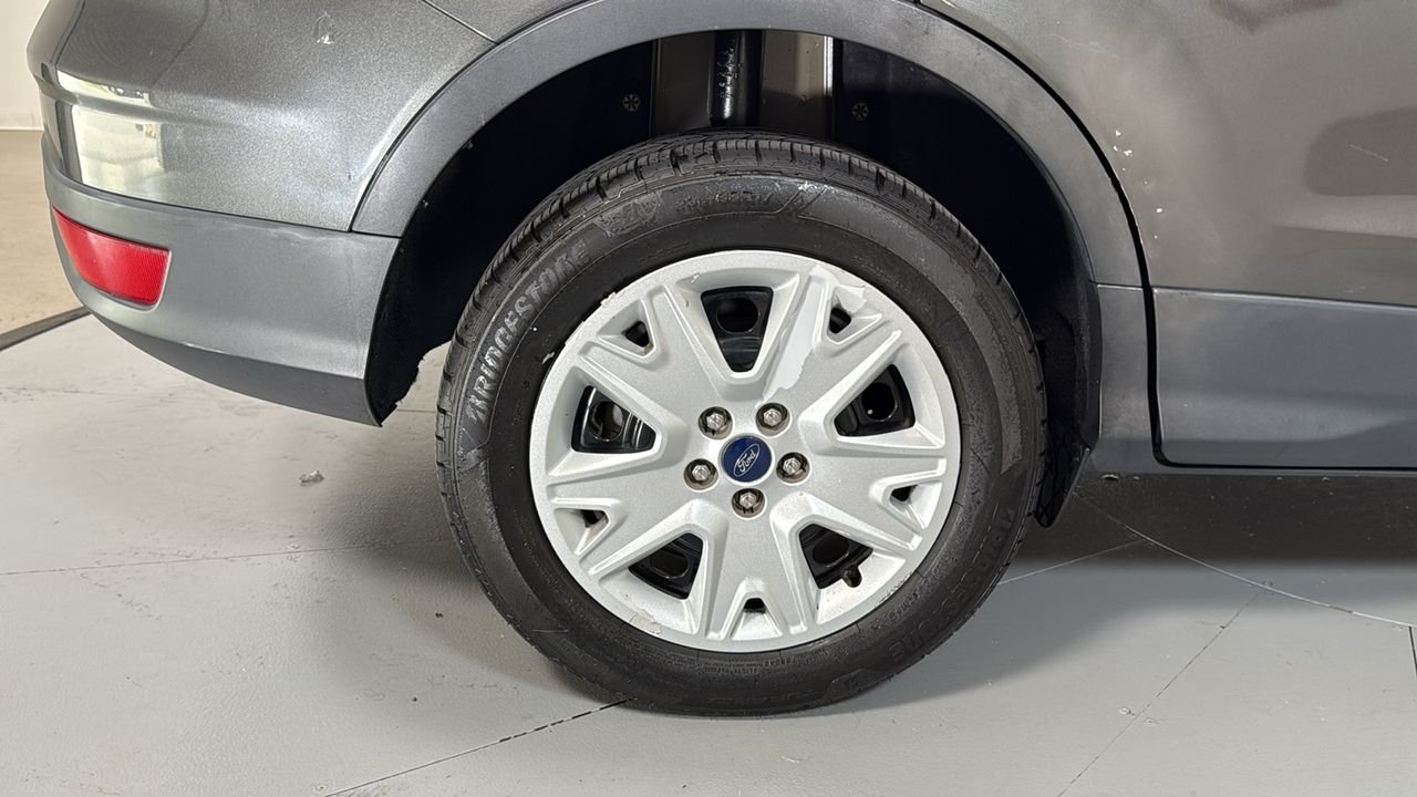 Used 2016 Gray Ford S image 22
