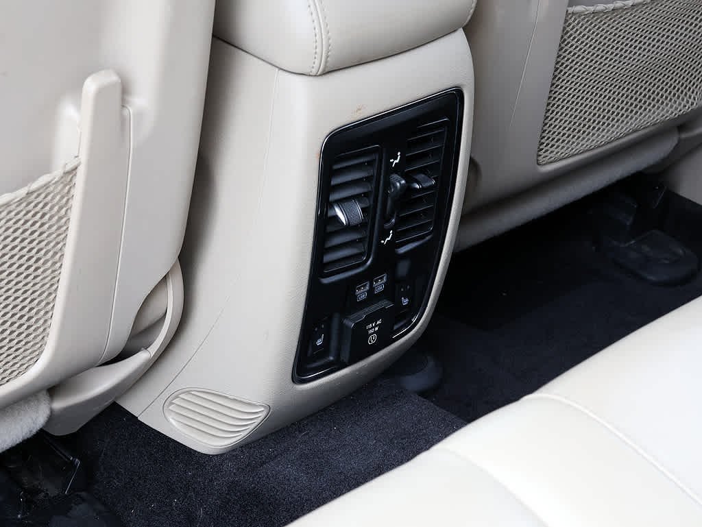 Used 2016 Bright White Clearcoat Jeep Limited image 29