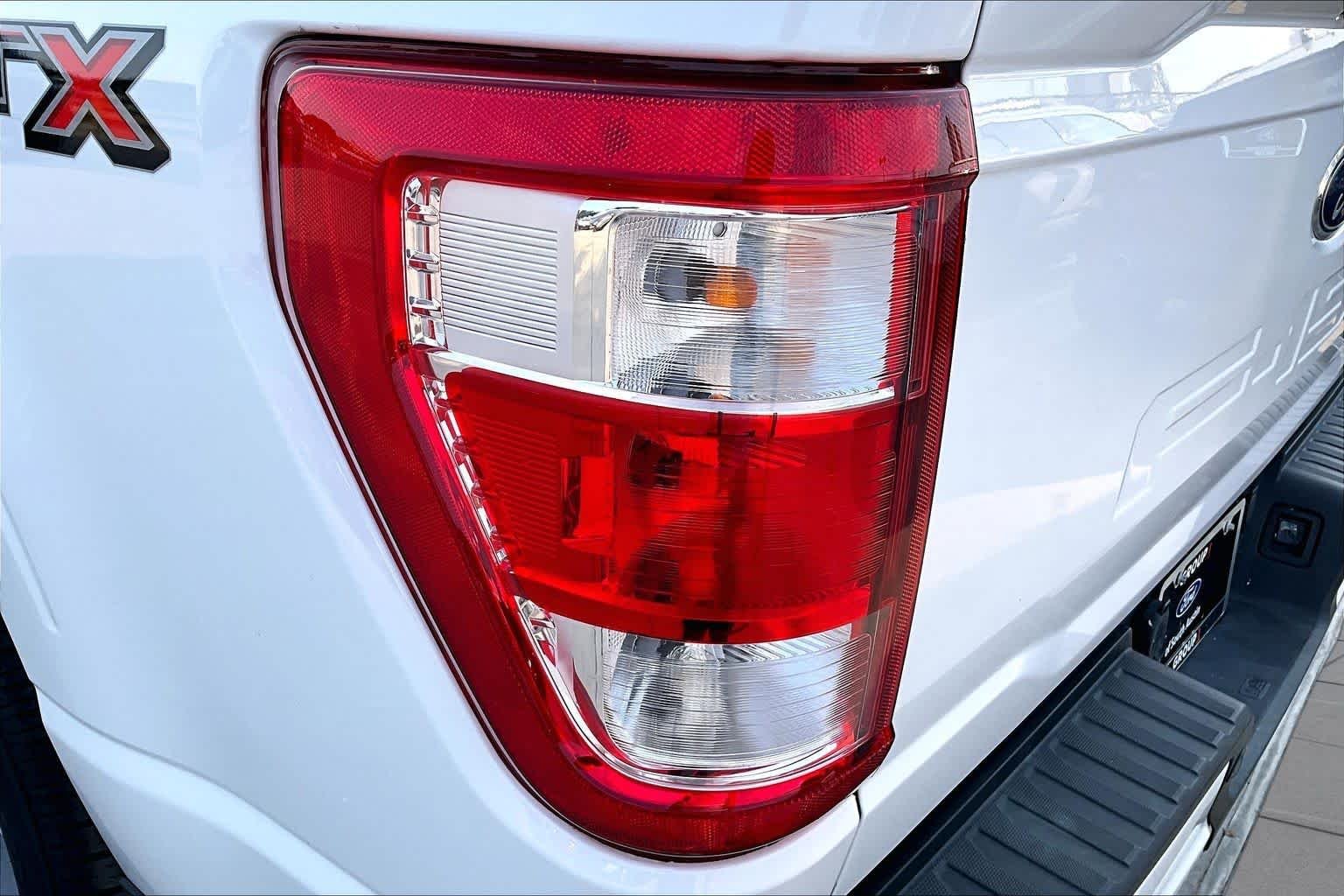 Certified Used 2022 Oxford White Ford XL image 28