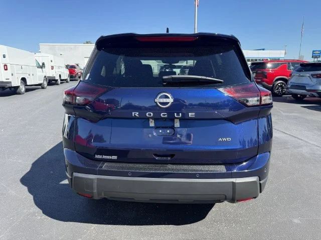 Used 2025 Blue Nissan SV image 19