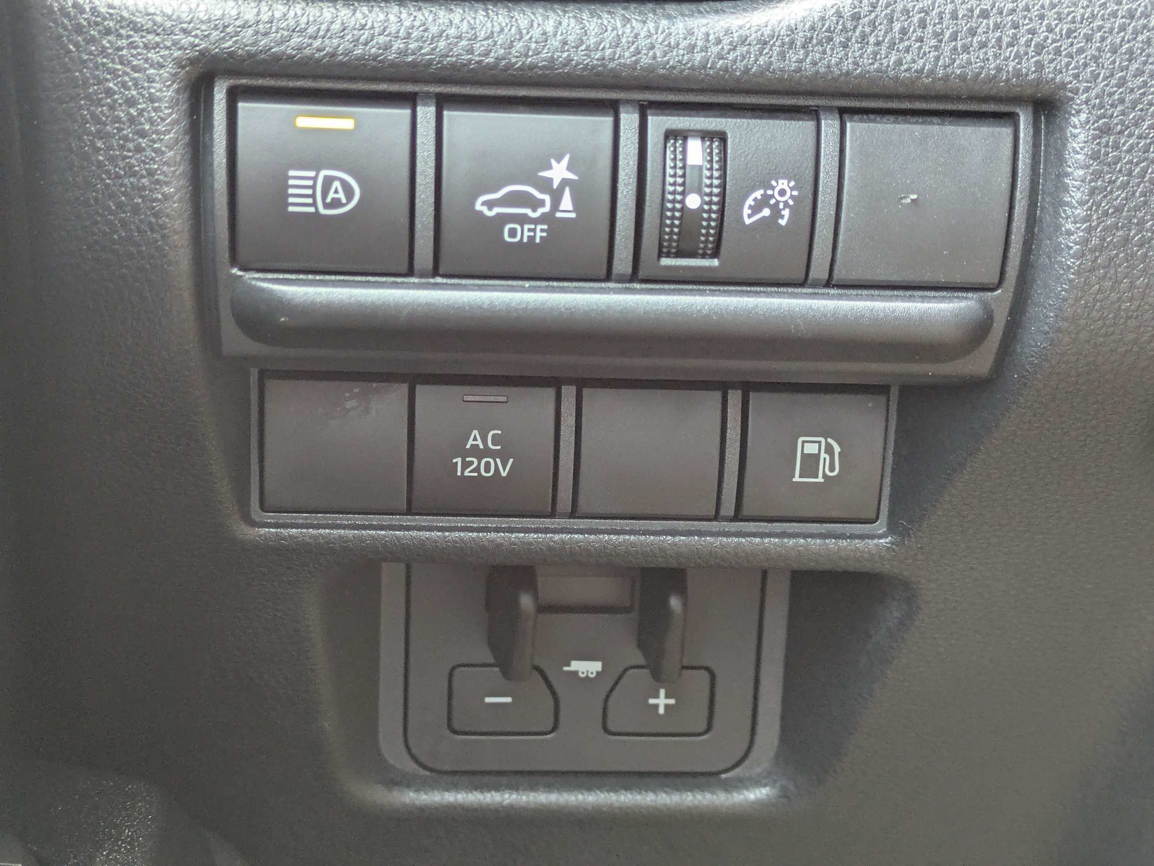 Used 2025 Ice Cap Toyota 1958 image 28