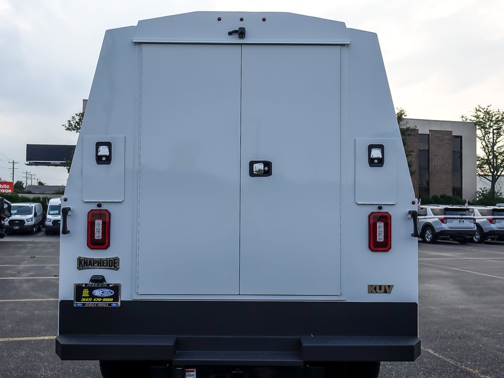New 2026 Oxford White Ford XL image 7