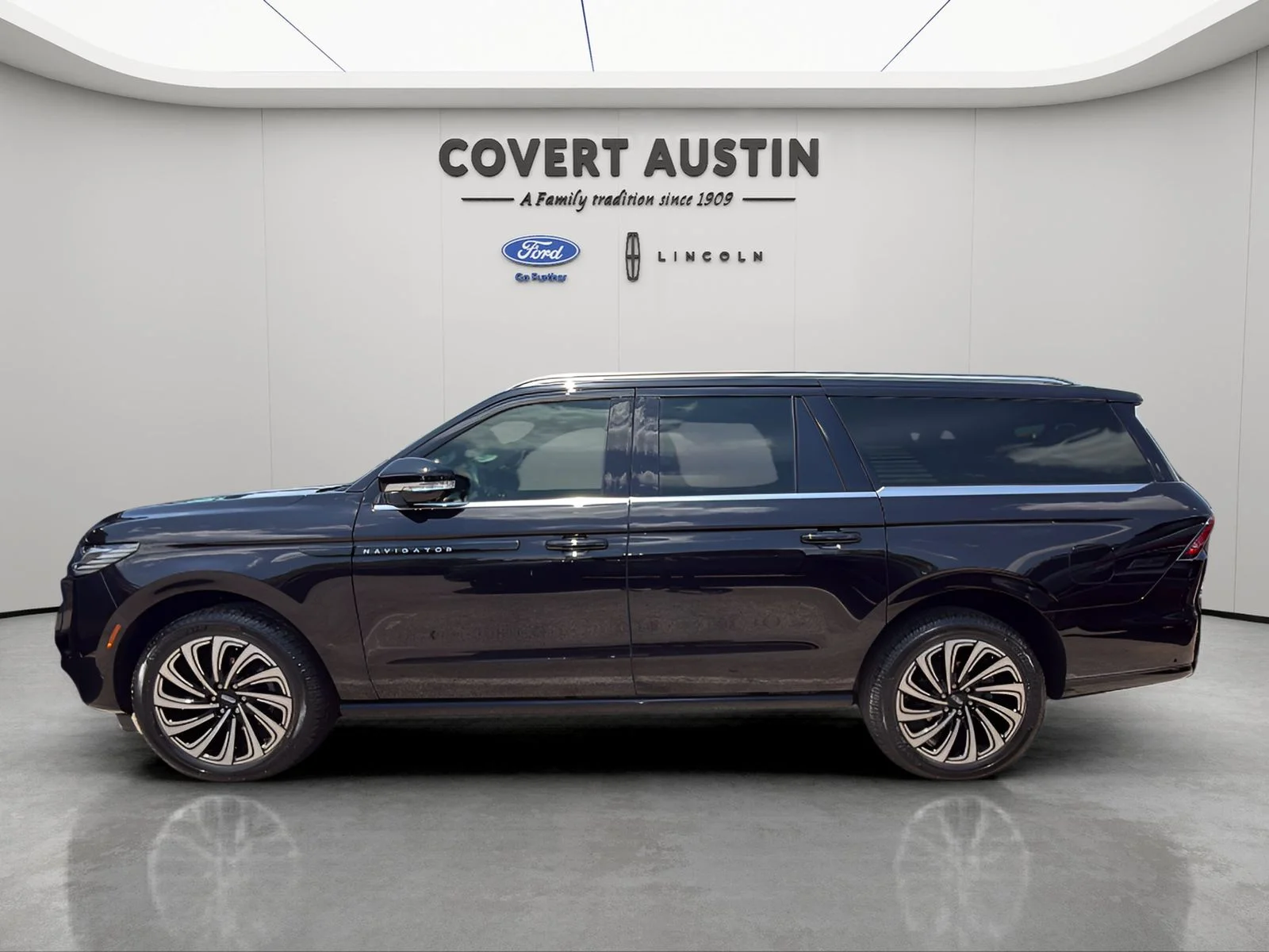 Used 2025 Black Lincoln Black Label image 2