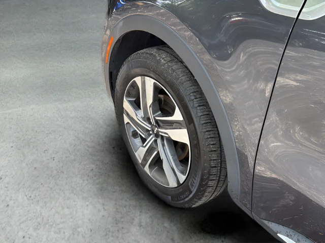 Used 2023 Gray Kia EX image 31