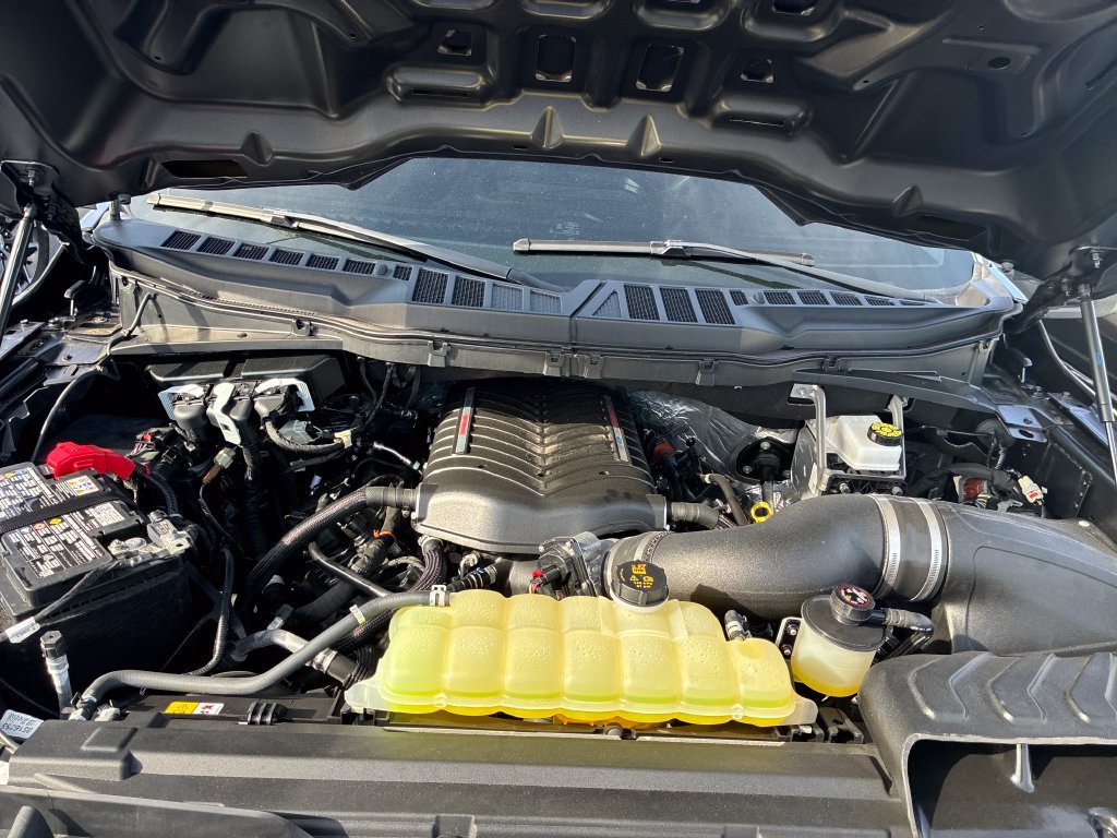 Used 2025 Gray Ford XL image 18