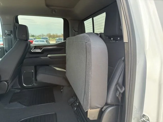 New 2026 Summit White GMC SLE image 40