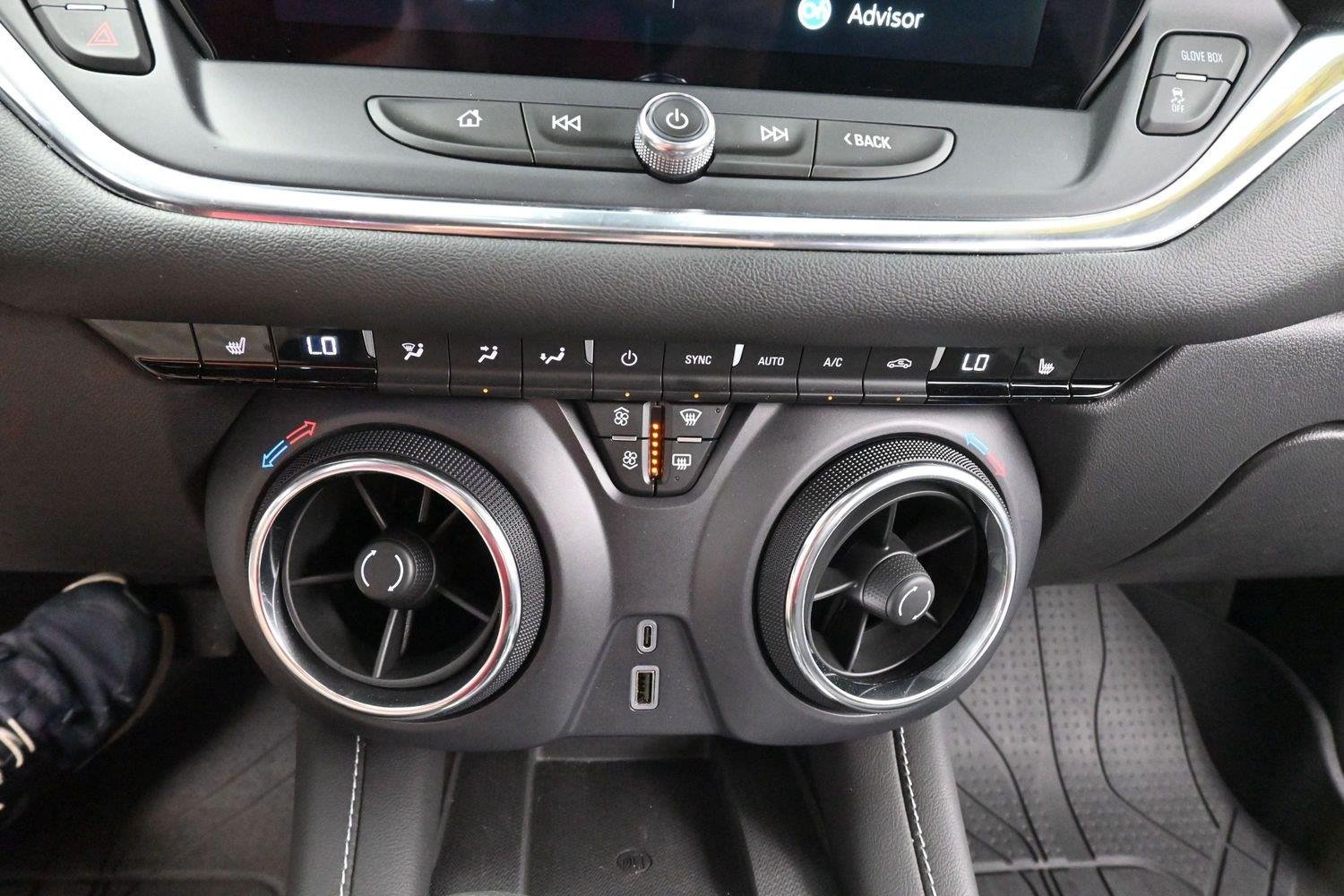 Used 2023 BLACK Chevrolet LT image 26