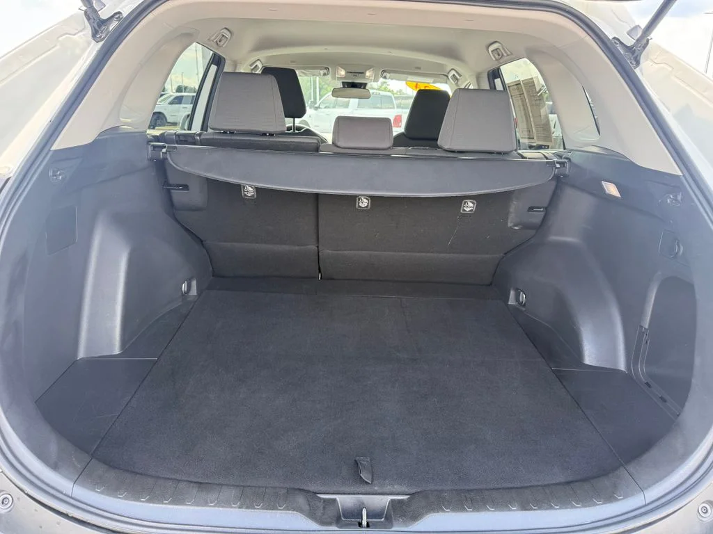 Used 2024 White Toyota XLE image 18