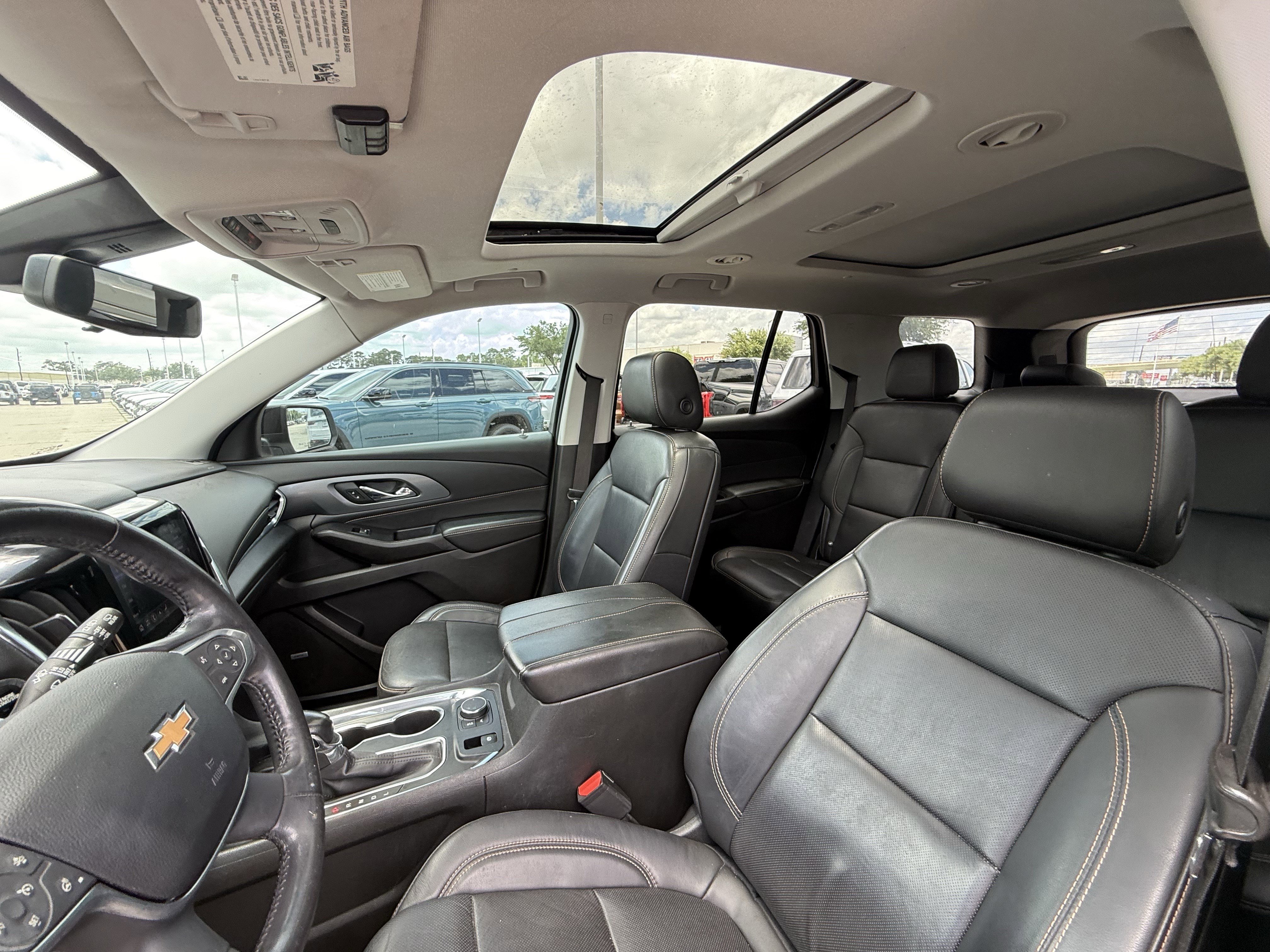 Used 2021 Silver Ice Metallic Chevrolet Premier image 26