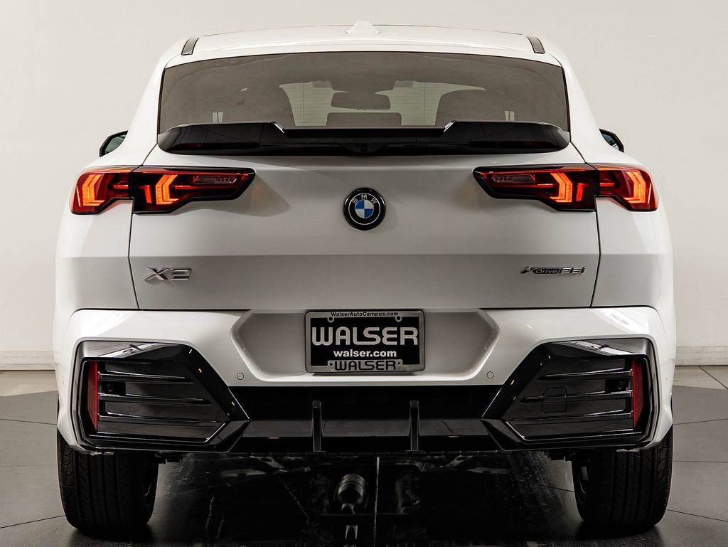 New 2026 Alpine White BMW xDrive28i image 7