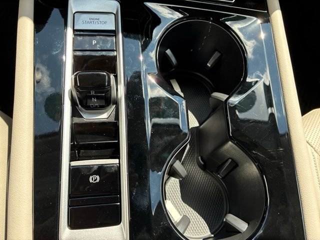 New 2026 Deep Black Volkswagen 2.0T SE w/Technology image 15