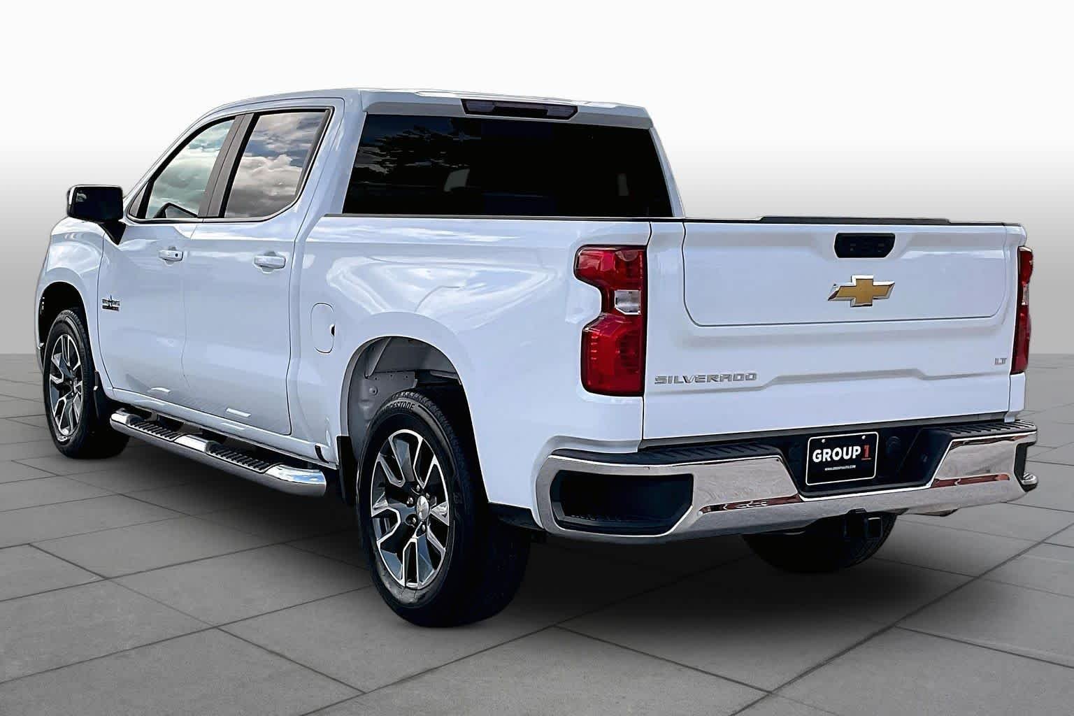Used 2023 Summit White Chevrolet LT image 12