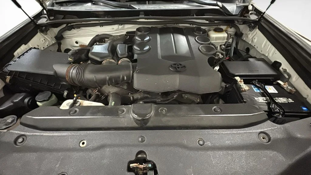 2014 Toyota 4Runner SR5 - Photo 14