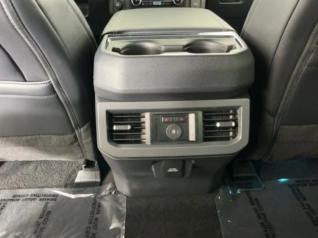 New 2026 Star White Metallic Tri-Coat Ford Lariat image 32