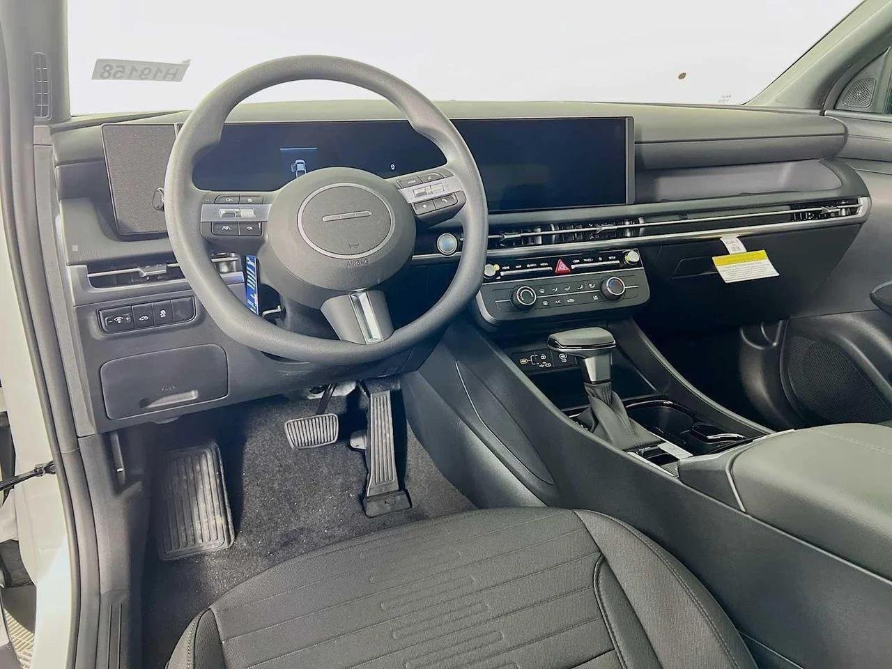 New 2026 Atlas White Hyundai SE AWD image 7