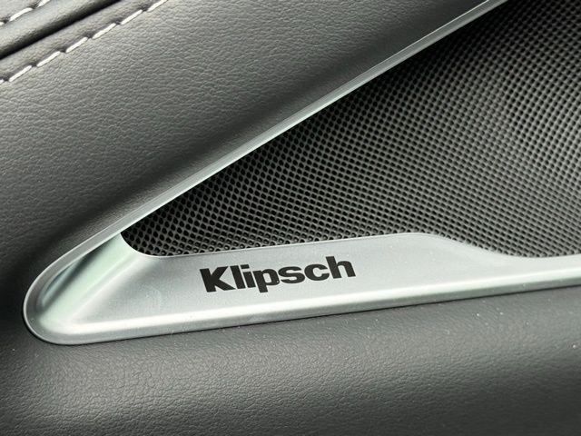New 2027 2T RAD WHT INFINITI Sport AWD image 15