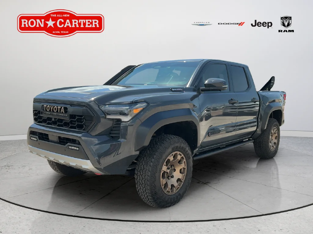 Used 2026  Toyota Trailhunter image 3