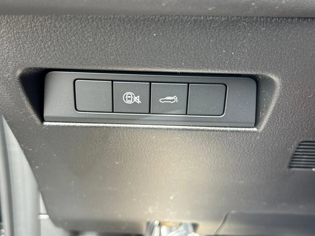 New 2026 Jet Black Mica Mazda 2.5 S Preferred image 17