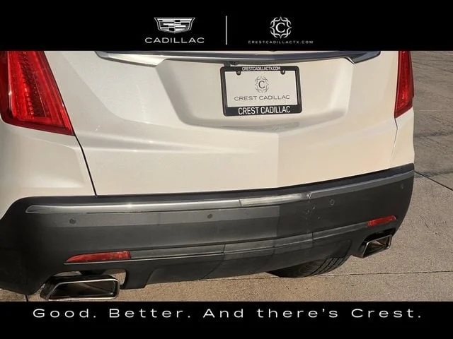 Used 2019 Crystal White Tricoat CADILLAC Luxury FWD image 6