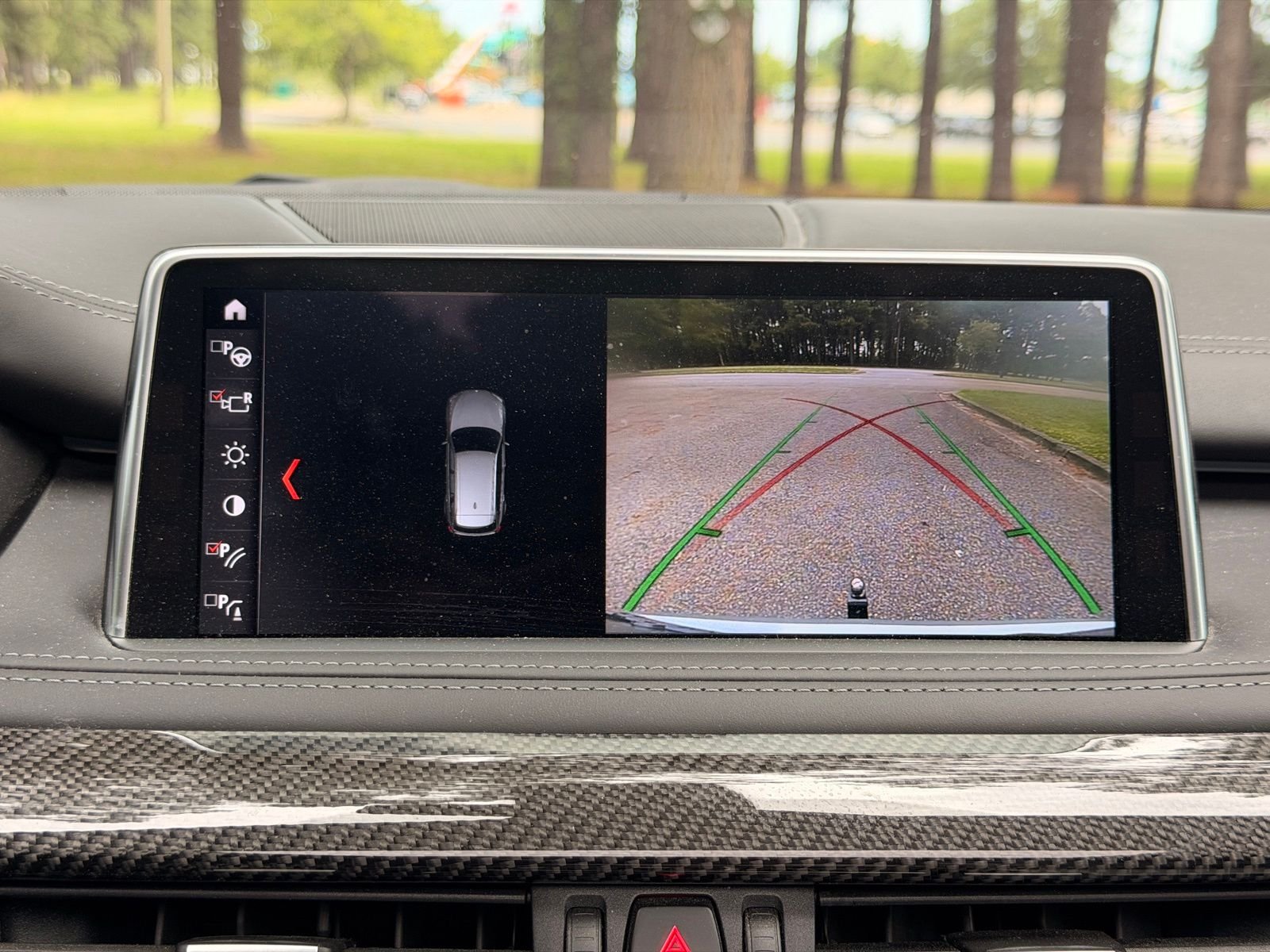 Used 2018 Silverstone Metallic BMW Base image 5