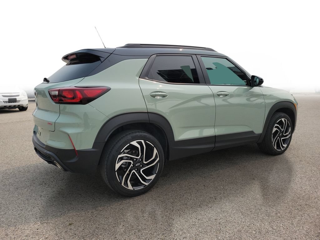 Used 2024 Cacti Green Chevrolet RS image 4