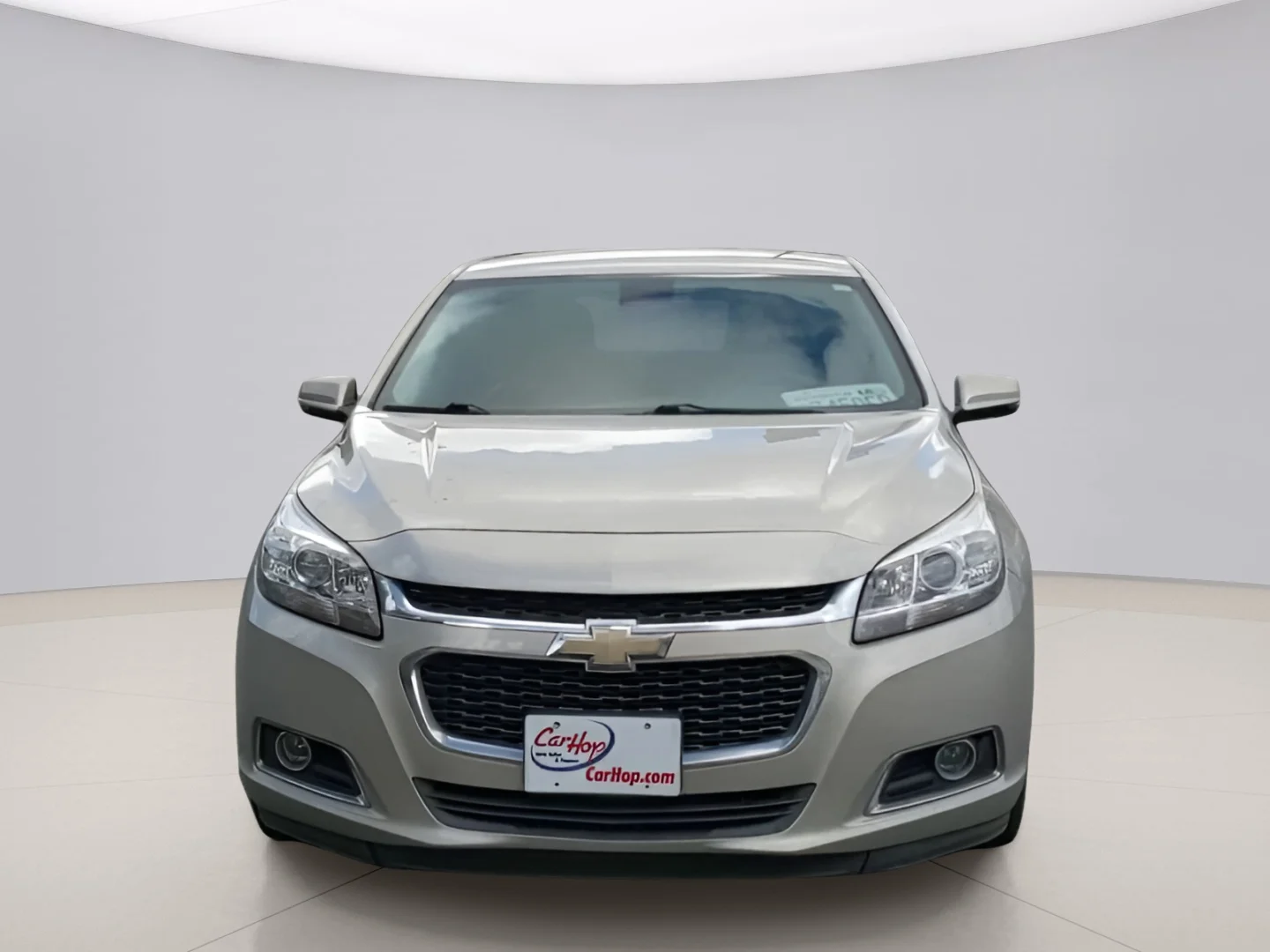 Used 2016 Silver Chevrolet LTZ image 3