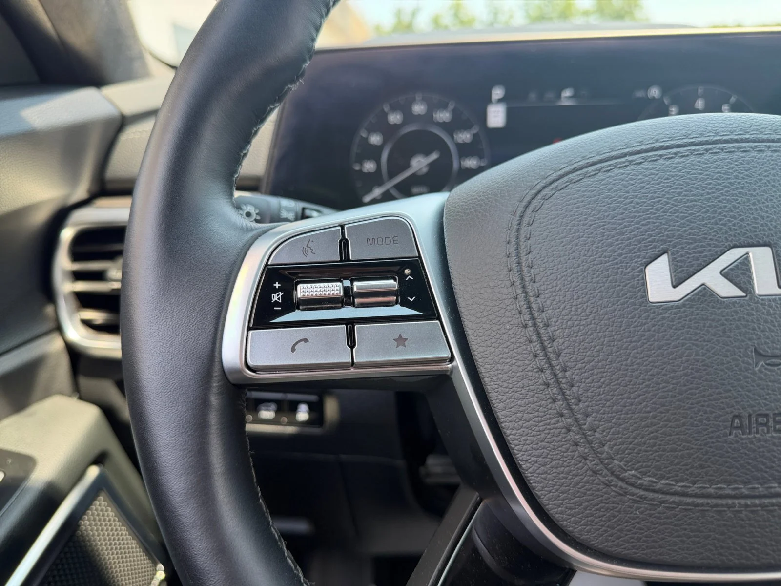 Used 2025 Jungle Green Kia SX-Prestige X-Line image 11