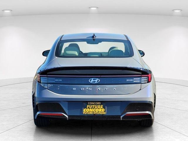 New 2026 Blue Hyundai SEL Sport image 4