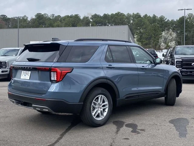 New 2026 Vapor Blue Metallic Ford Active image 3