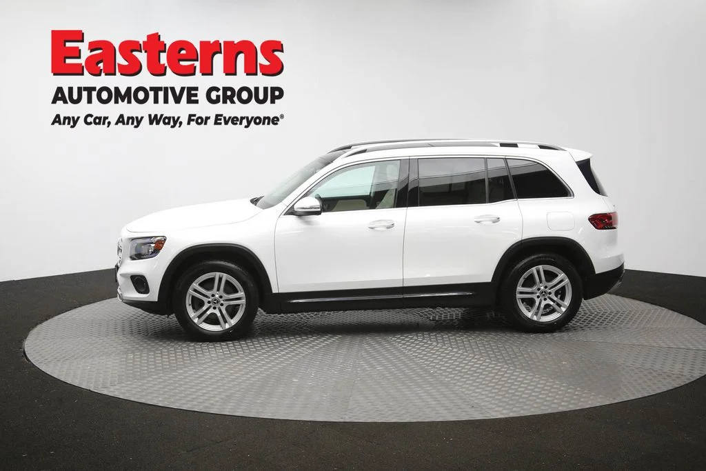 Used 2021 White Mercedes-Benz GLB 250 image 63