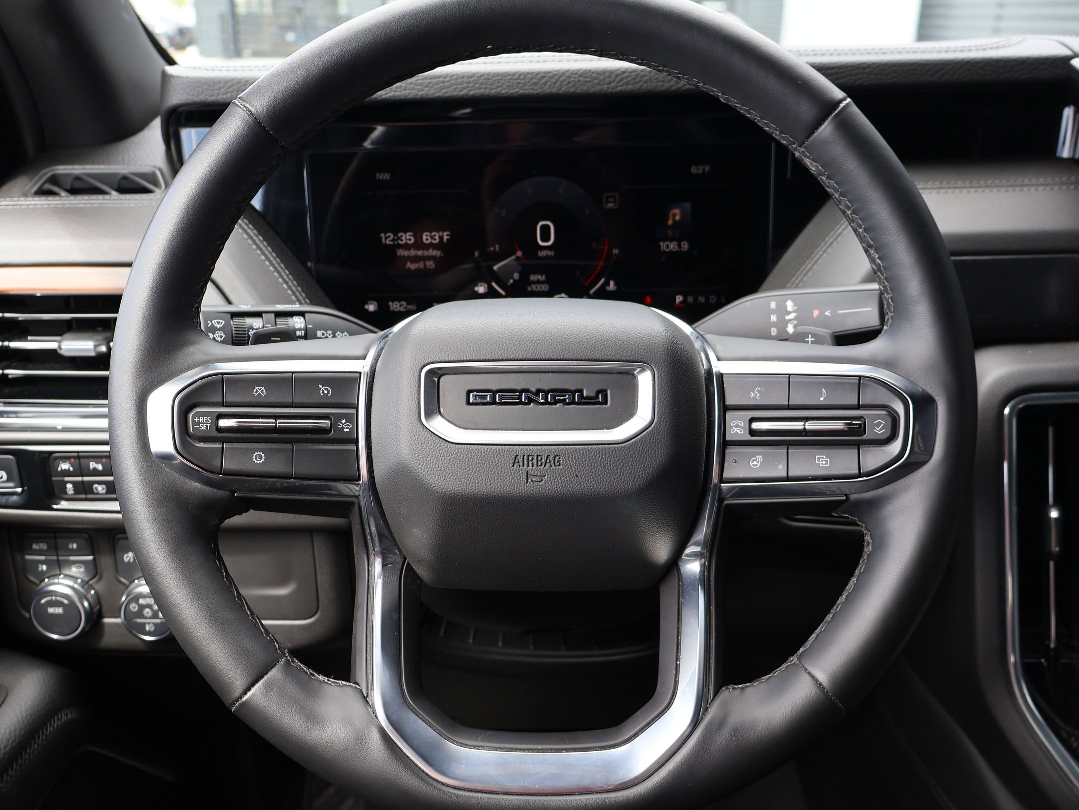 Used 2025 Onyx Black GMC Denali image 11