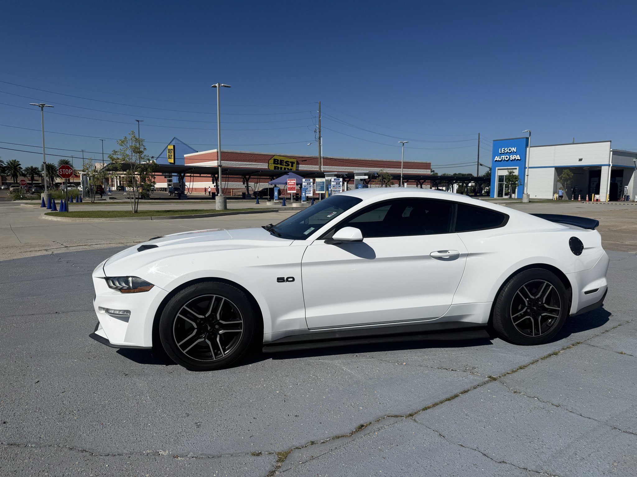 Used 2019 Oxford White Ford GT image 2