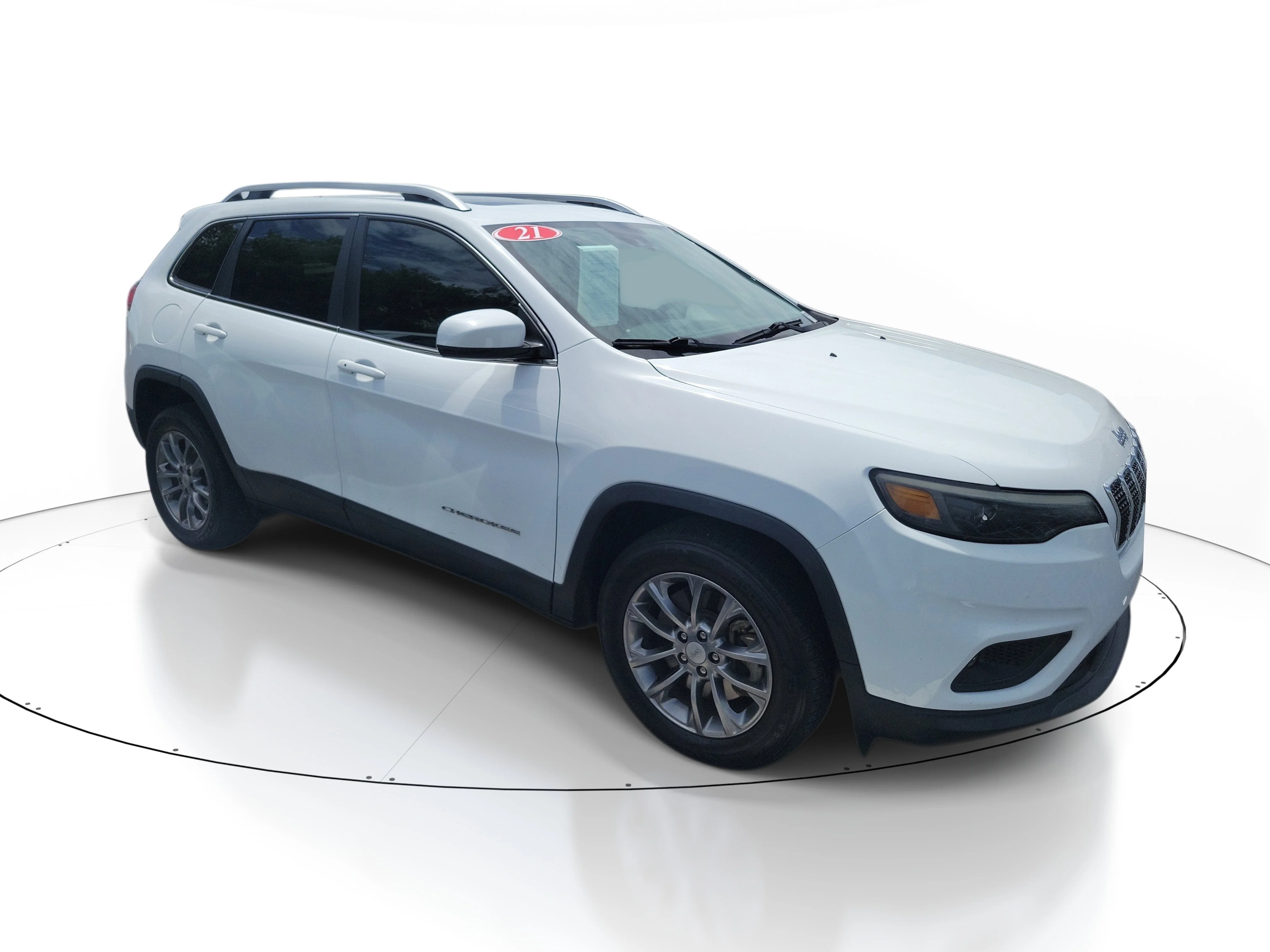 Used 2021 Bright White Clearcoat Jeep Latitude Lux image 1