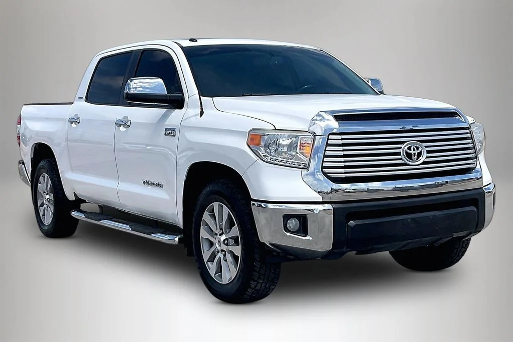 2015 Toyota Tundra 5.7 Auto Limited Crew Max's photo