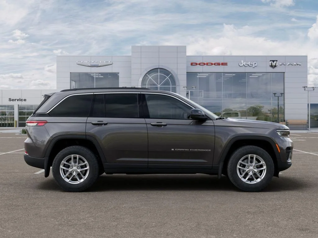 New 2025 Gray Jeep Laredo X image 21